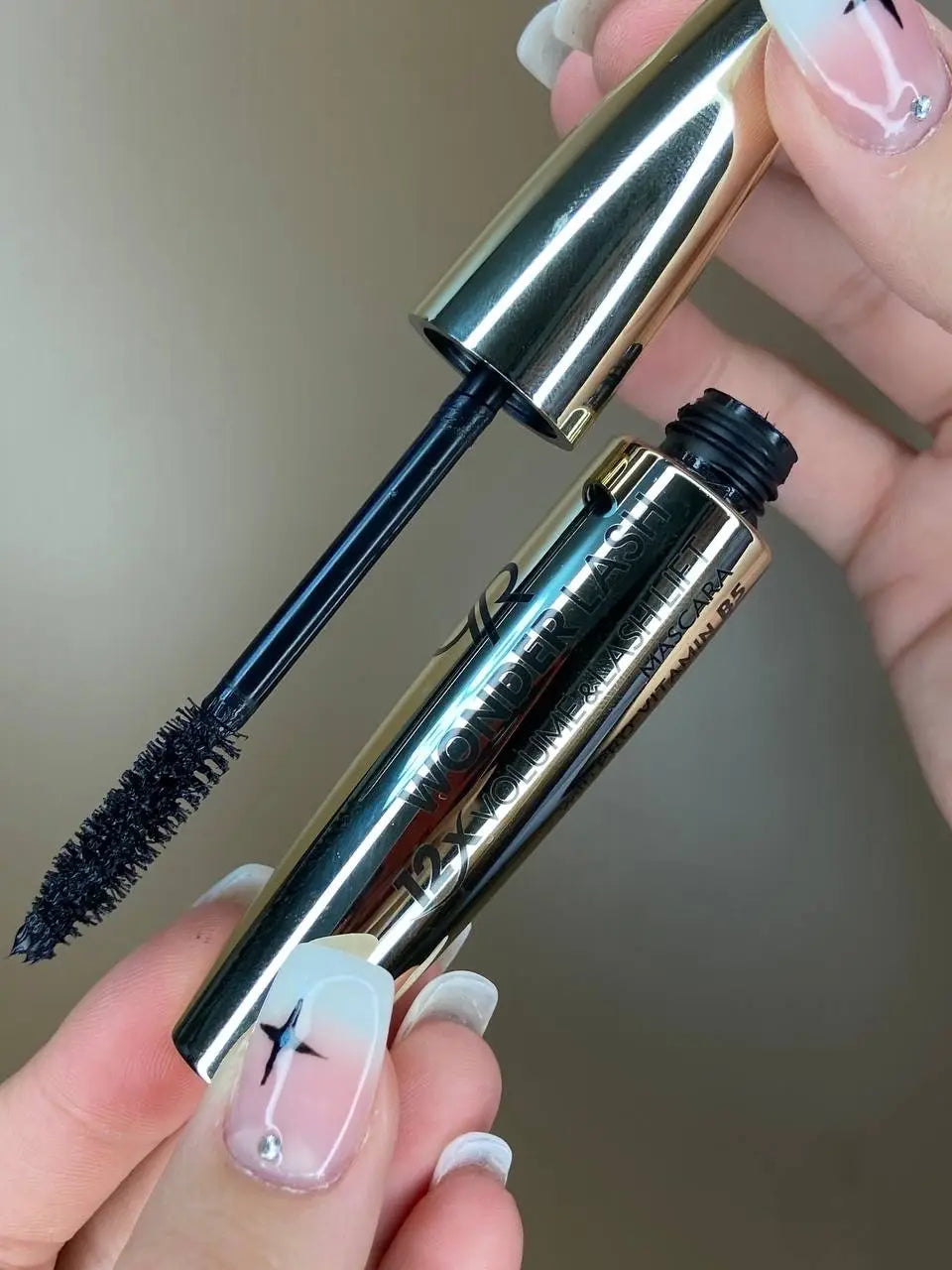 Wonder Lash Mascara - Máscara de pestañas volumen intenso negra