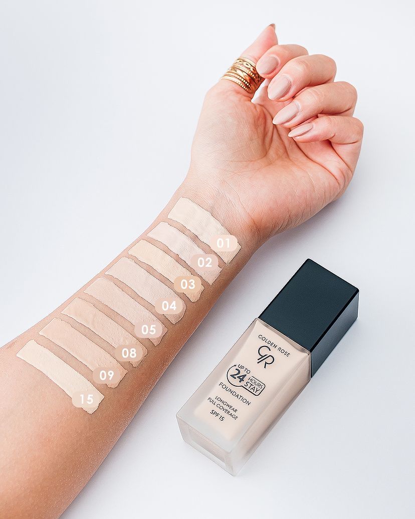 GR Up To 24 Hours Stay Foundation SPF 15 – Base de maquillaje de larga duración y alta cobertura