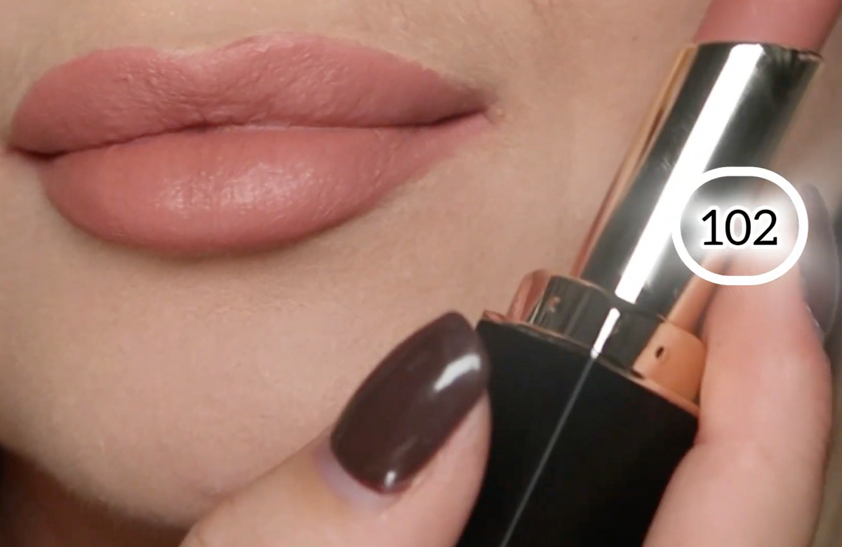 Pure Matte Powder Lipstick - Barra de labios ultra mate efecto polvo