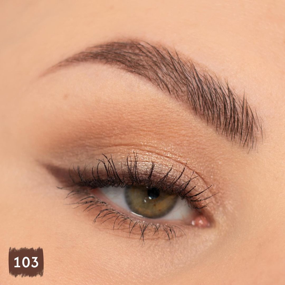 Tattoo Gel Eyepencil – Lápiz de ojos en gel de larga duración.
