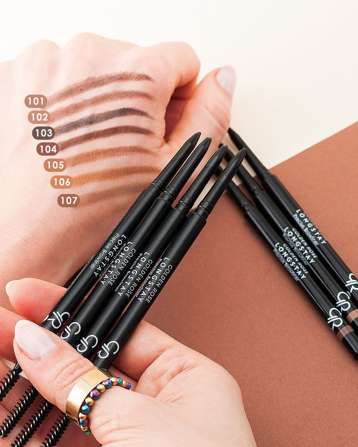 Longstay Precise Browliner – Lápiz retráctil de precisión para cejas.