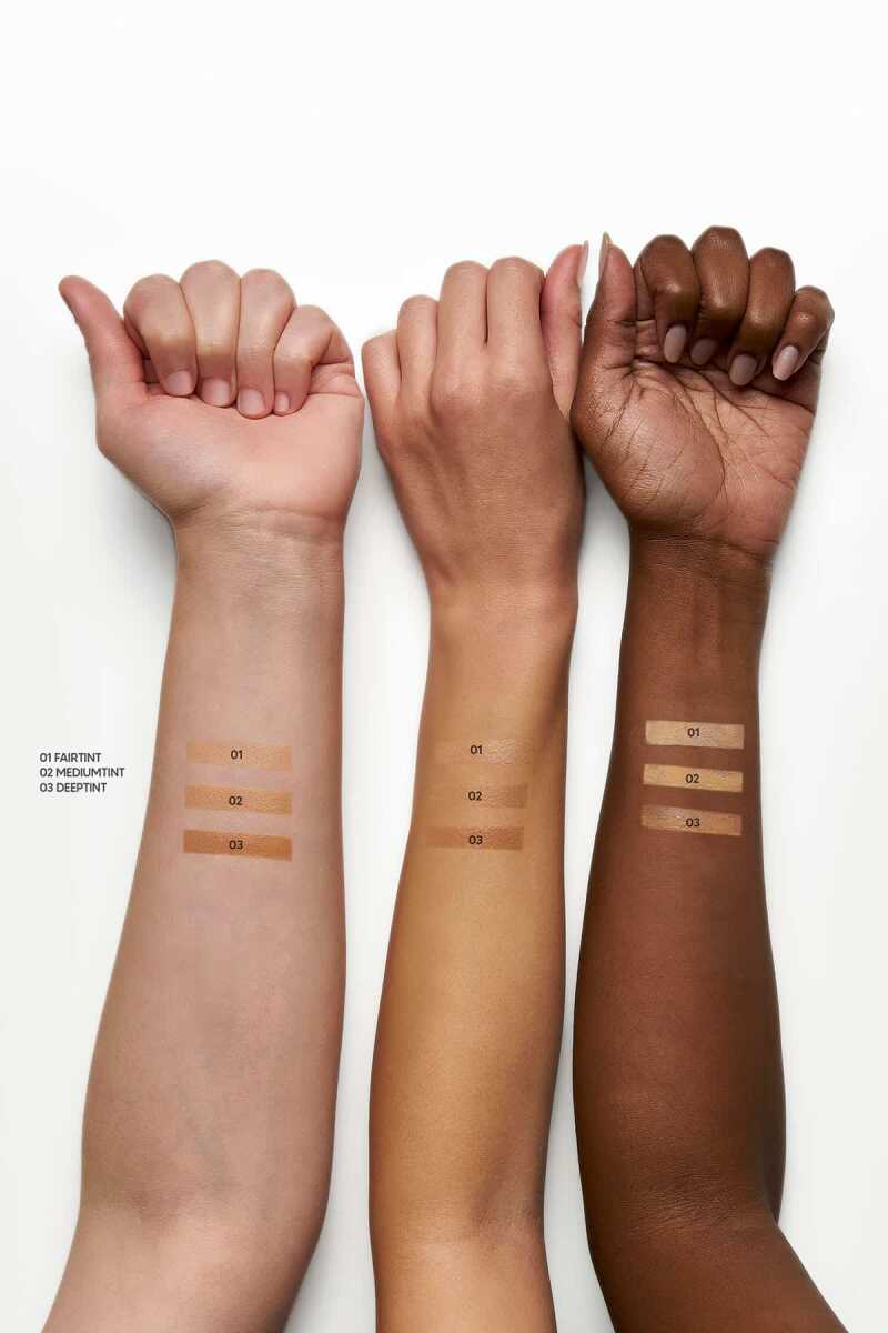 Nude Look Radiant Tinted Moisturiser SPF 25 – Crema Hidratante con Color