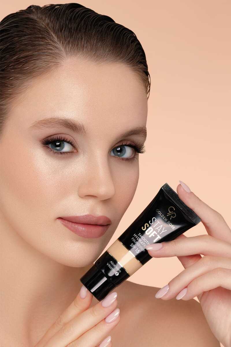 Stay Soft Smooth - Base de maquillaje hidratante