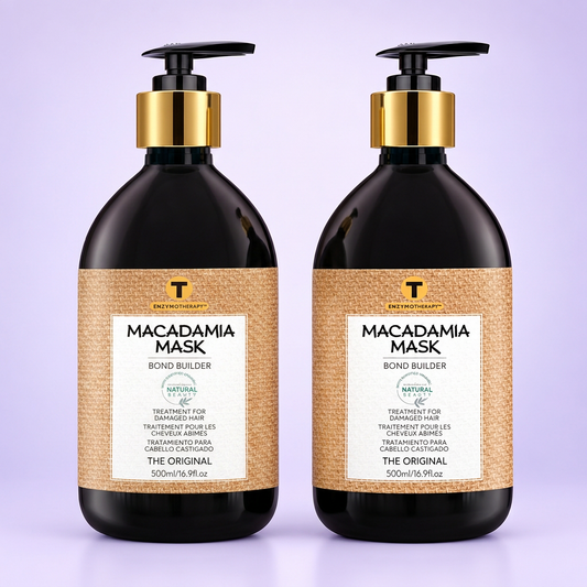 Pack de dos mascarillas de macadamia Belma Kosmetik de 500 ml sobre fondo lila claro